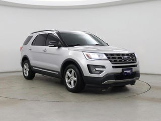 2017 Ford Explorer with Ingot Silver Metallic Exterior