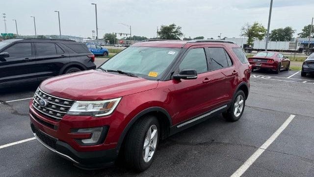 Preowned 2017 Ford Explorer XLT for Sale