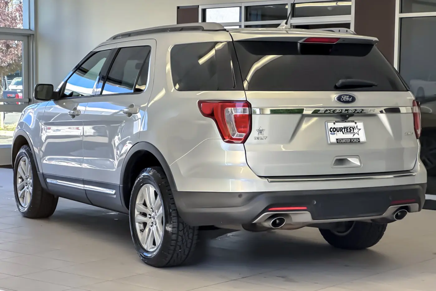 2018 Ford Explorer - $13,914