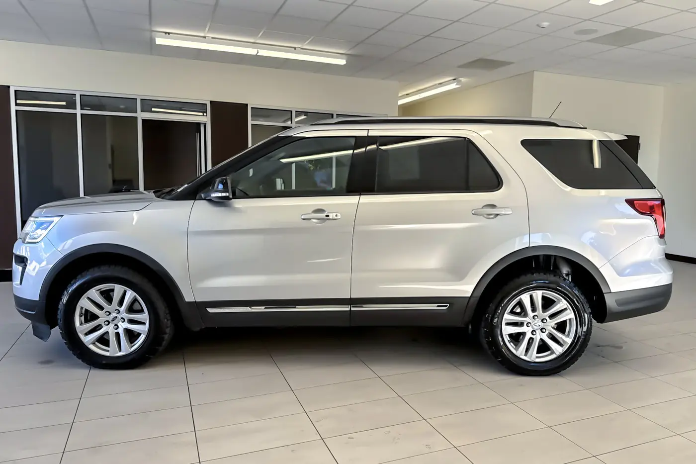 2018 Ford Explorer - $13,914