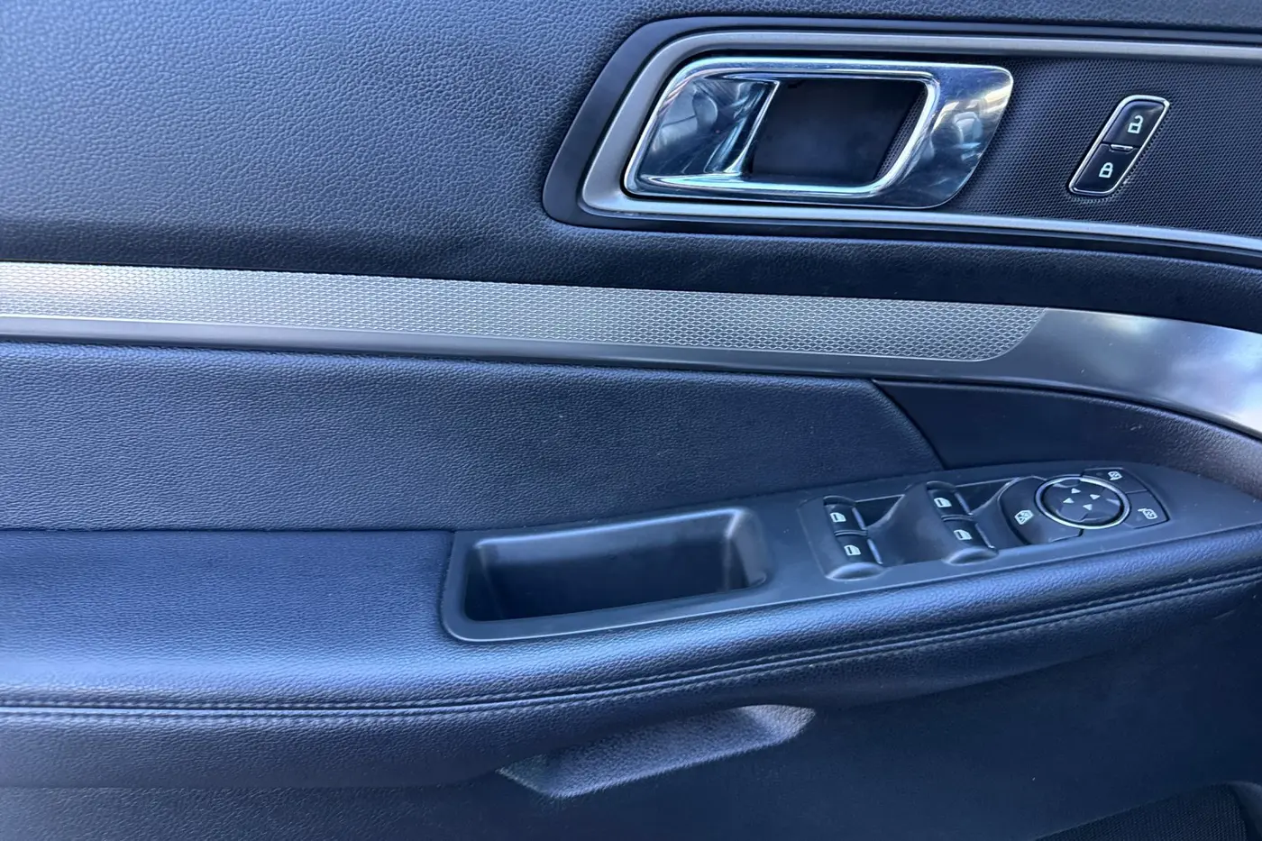 2018 Ford Explorer - $13,914