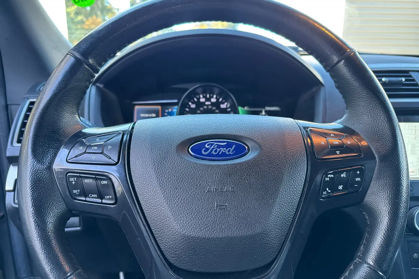 2018 Ford Explorer - $13,914