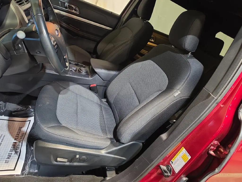 2019 Ford Explorer - $21,395