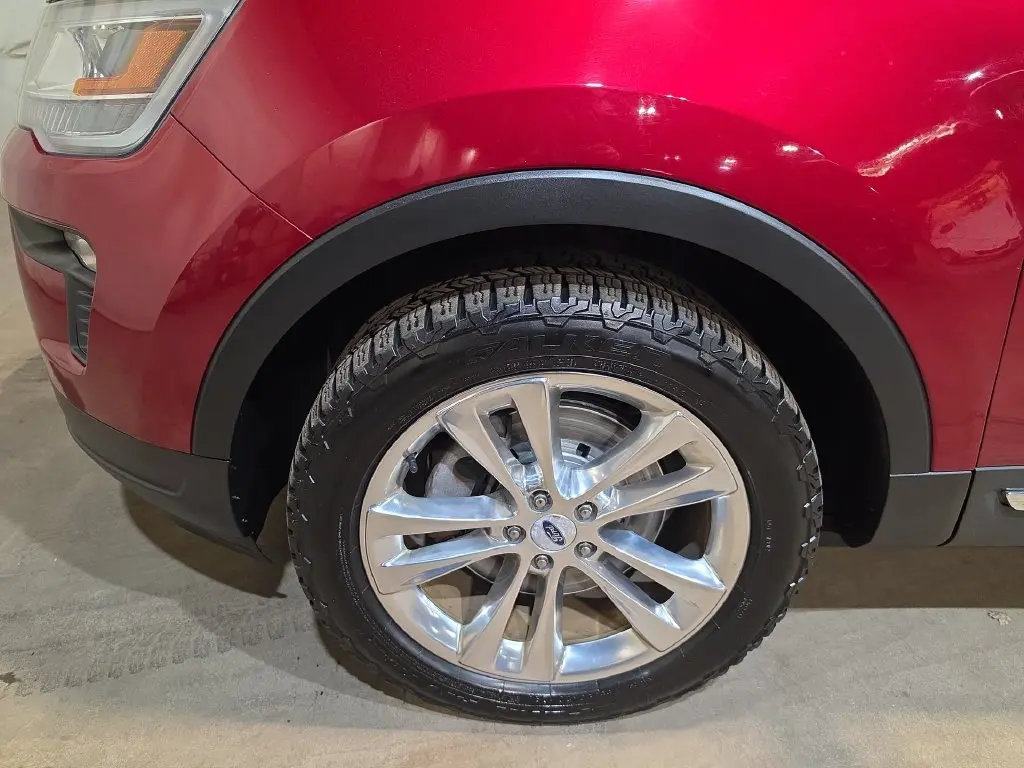 2019 Ford Explorer - $21,395