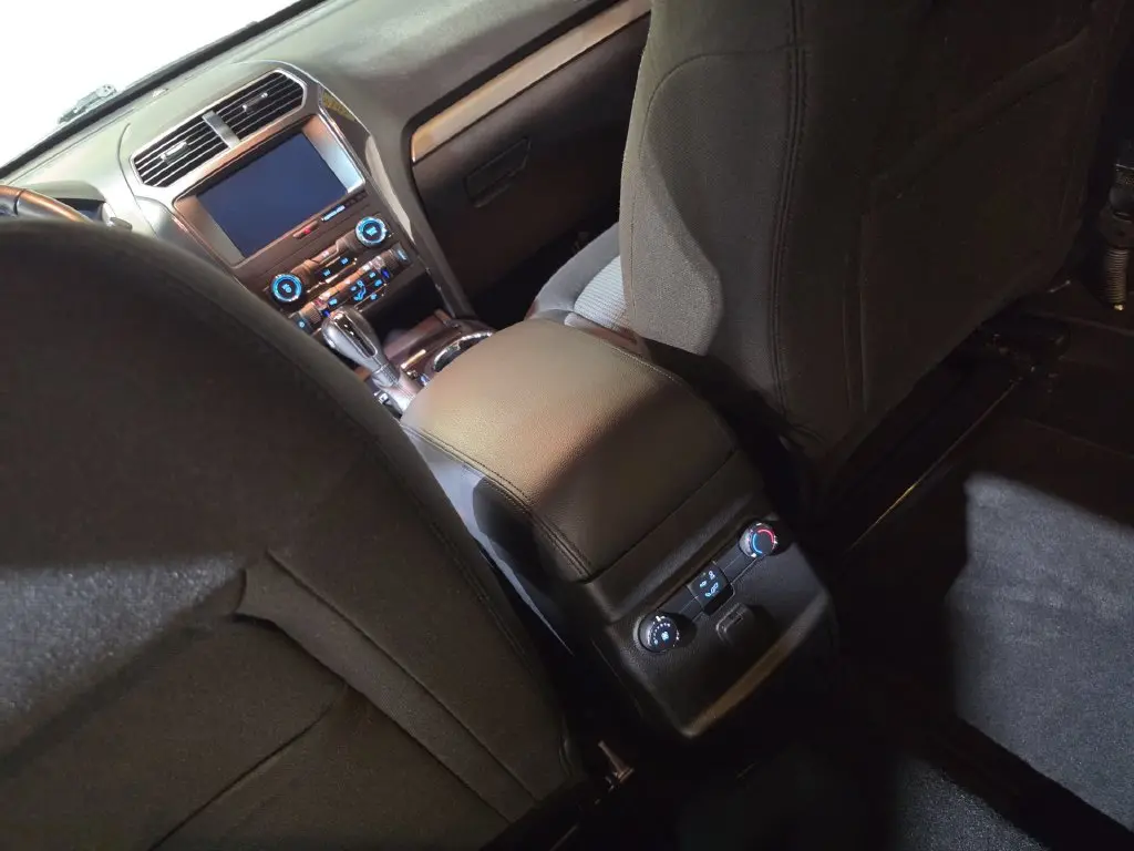 2019 Ford Explorer - $21,395