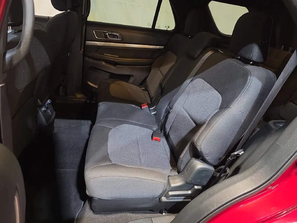 2019 Ford Explorer - $21,395
