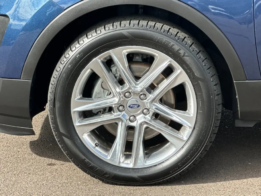 2016 Ford Explorer - $11,970