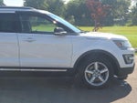 2016 Explorer Thumbnail 4