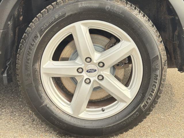 2016 Ford Explorer - $12,275