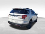 2017 Explorer Thumbnail 4