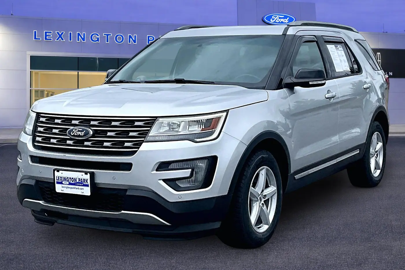 2016 Ford Explorer - $16,500