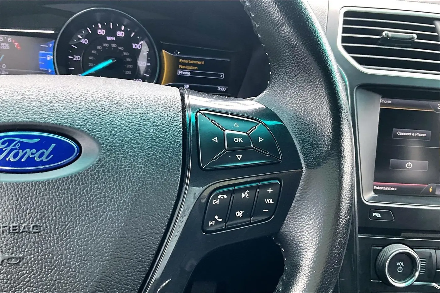 2016 Ford Explorer - $16,500