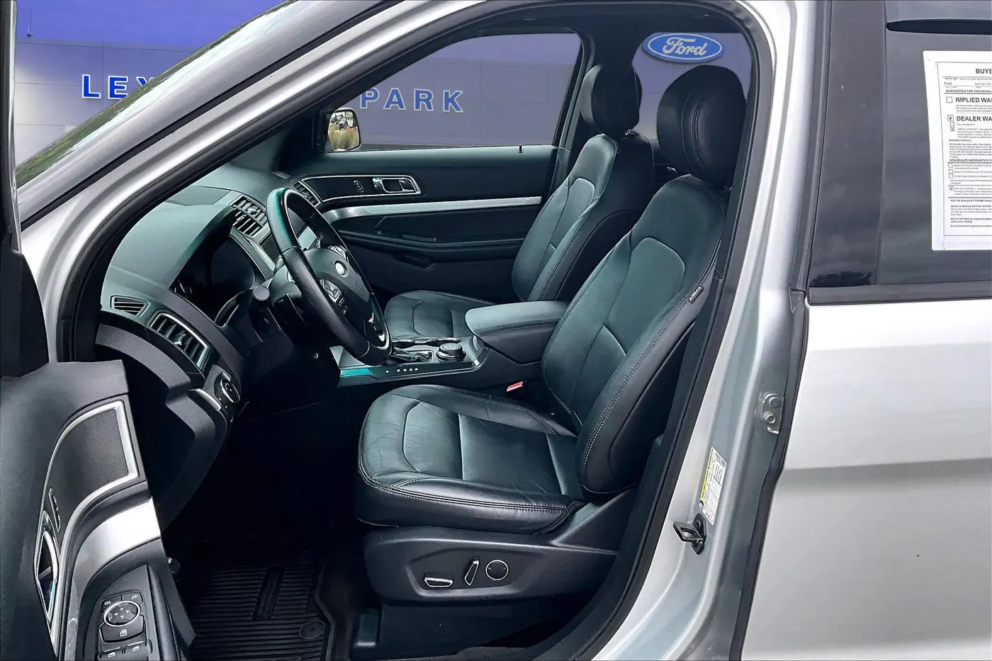 2016 Ford Explorer - $16,500