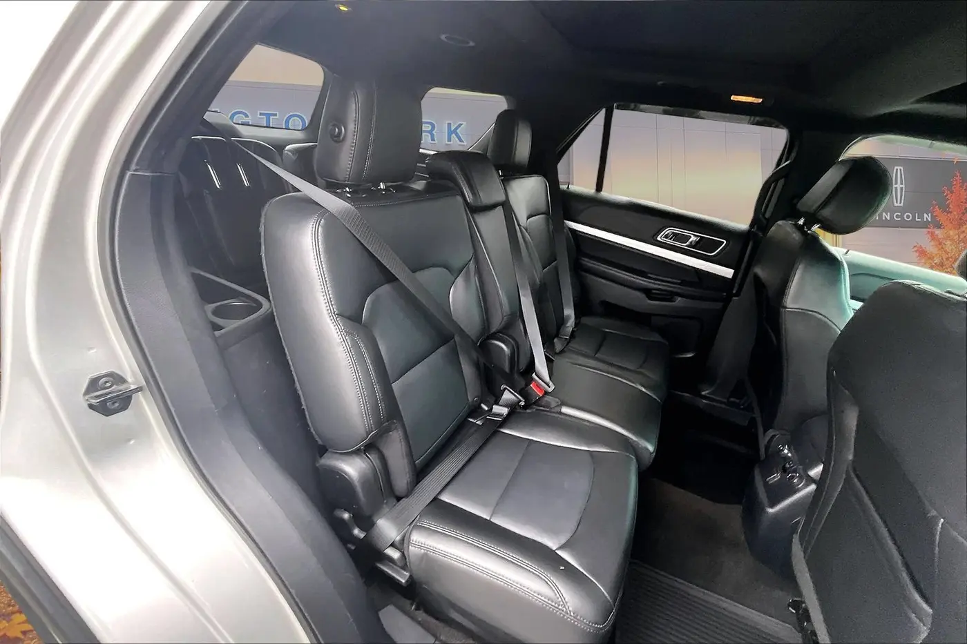 2016 Ford Explorer - $16,500