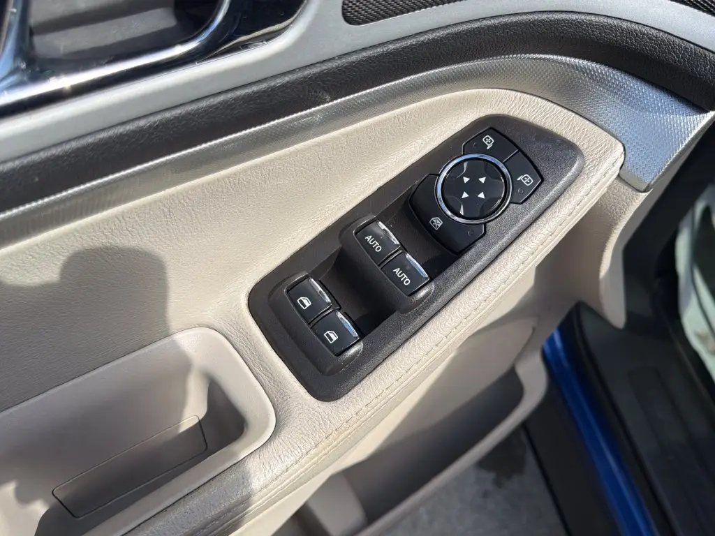 2014 Ford Explorer - $8,400