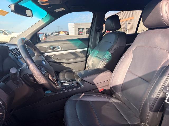 2016 Ford Explorer - $15,000