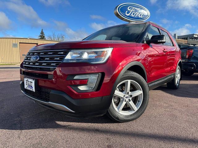 2016 Ford Explorer - $11,900
