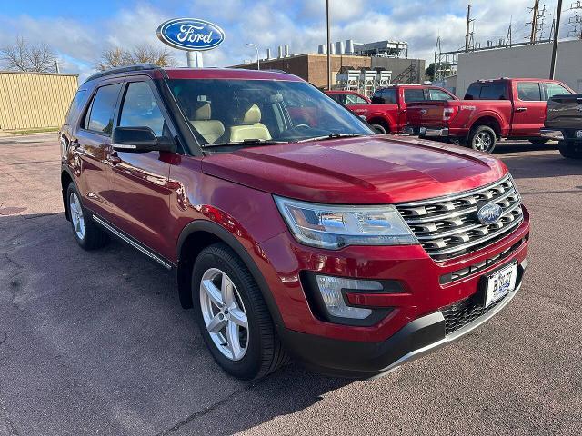 2016 Ford Explorer - $11,900