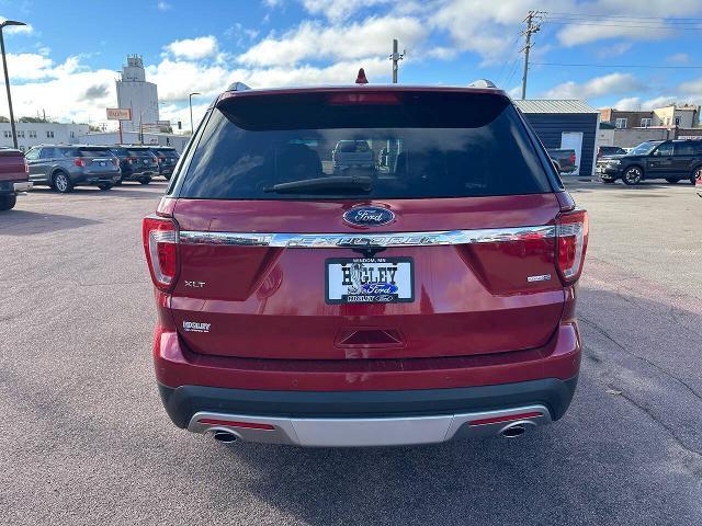 2016 Ford Explorer - $11,900