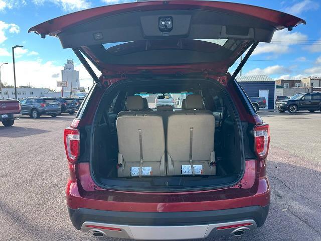 2016 Ford Explorer - $11,900