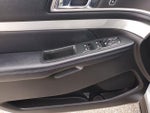 2017 Explorer Thumbnail 20