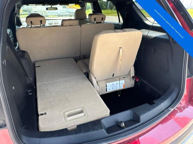 2017 Ford Explorer - $15,440