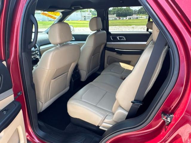 2017 Ford Explorer - $15,440