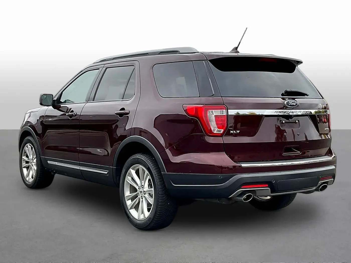 2018 Ford Explorer - $15,467