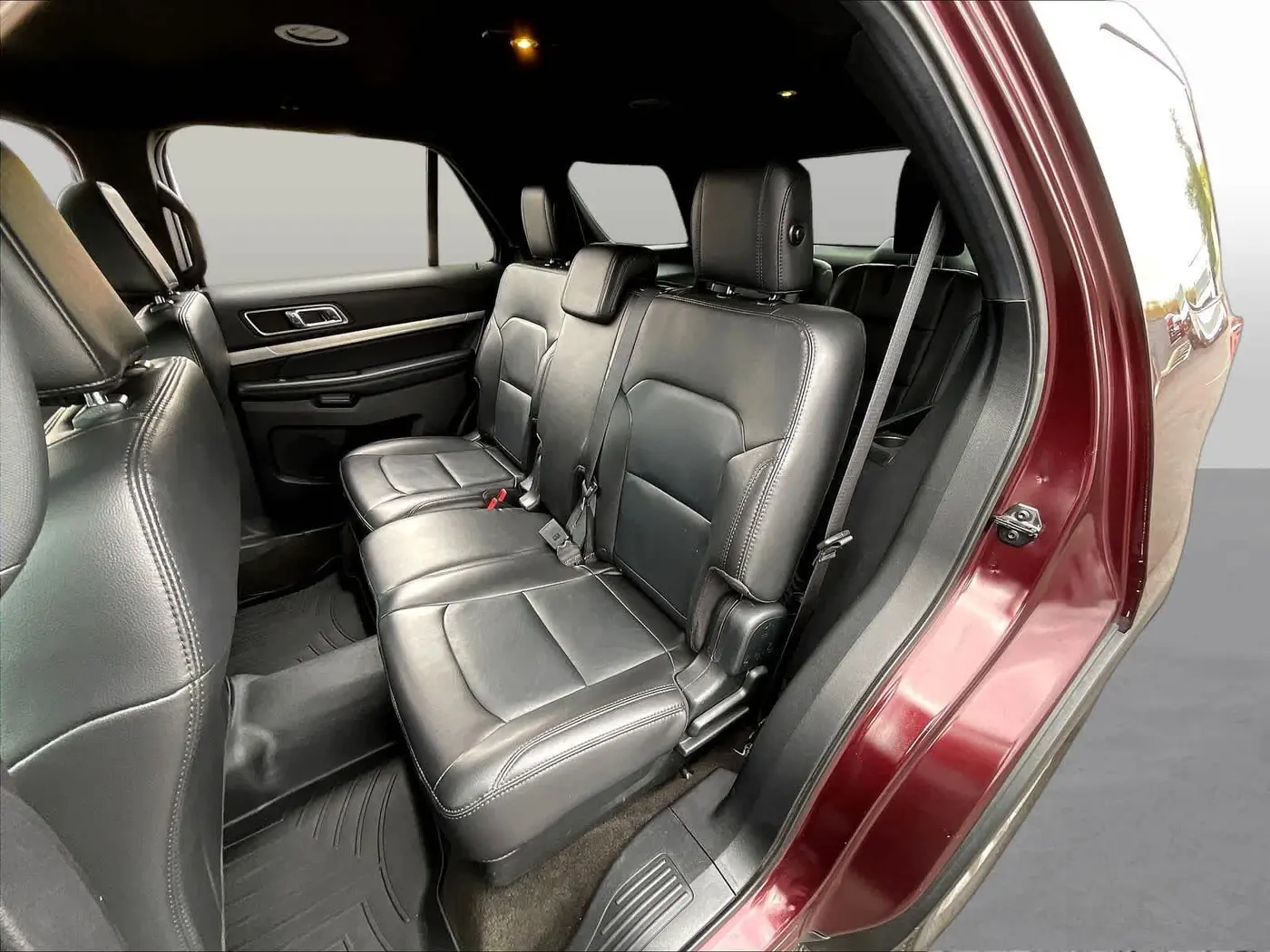 2018 Ford Explorer - $15,467