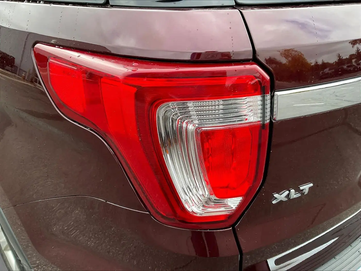 2018 Ford Explorer - $15,467