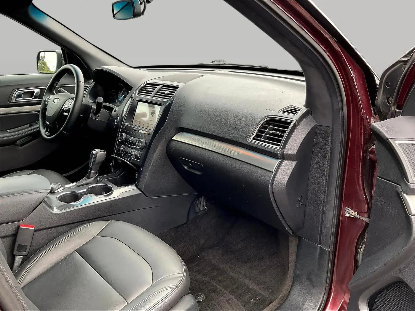 2018 Ford Explorer - $15,467