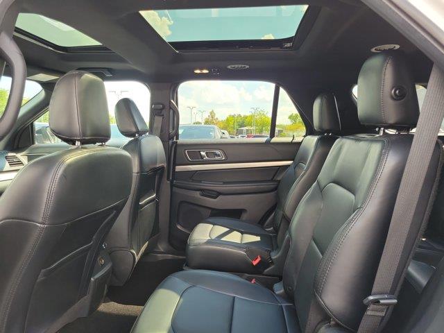 2019 Ford Explorer - $15,495