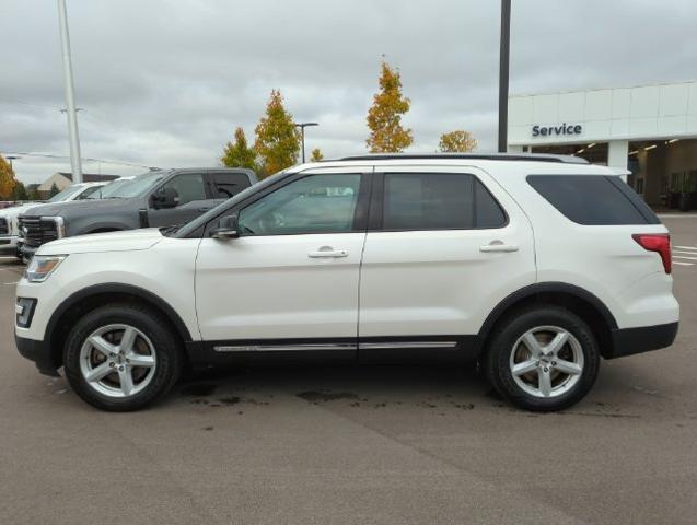 2017 Ford Explorer - $12,304