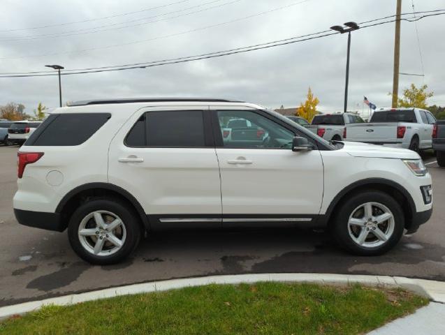 2017 Ford Explorer - $12,304