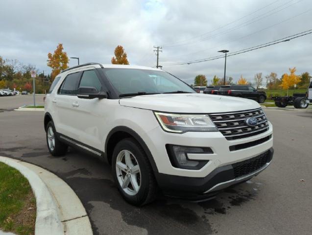 2017 Ford Explorer - $12,304