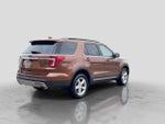 2017 Explorer Thumbnail 6