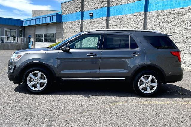 2017 Ford Explorer - $16,990