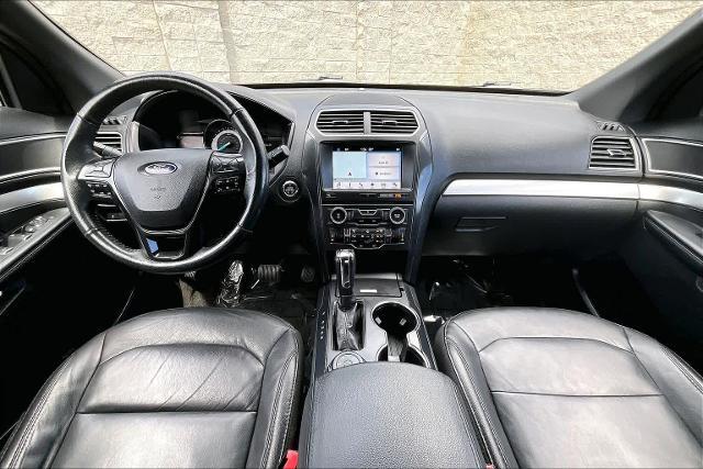 2017 Ford Explorer - $16,990