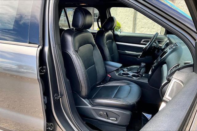 2017 Ford Explorer - $16,990