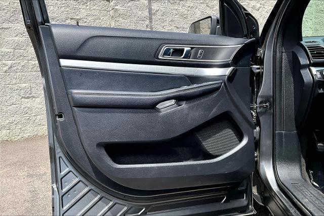 2017 Ford Explorer - $16,990
