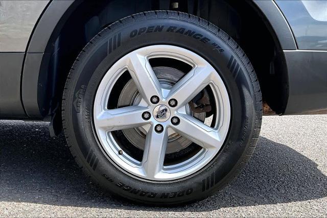 2017 Ford Explorer - $16,990