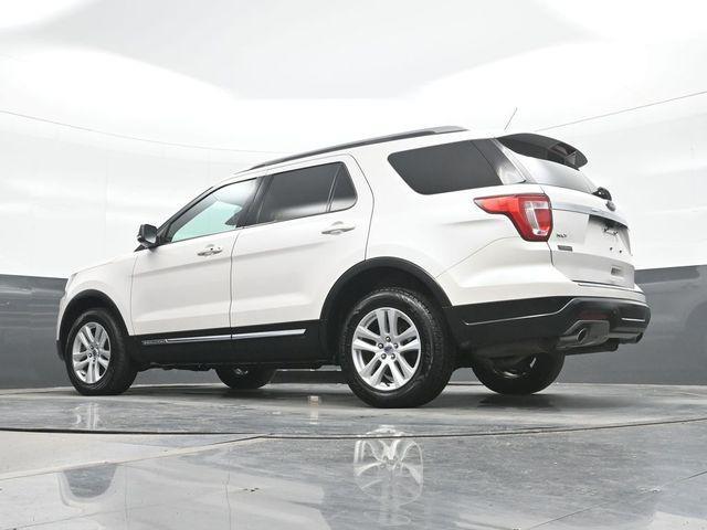 2018 Ford Explorer - $17,117