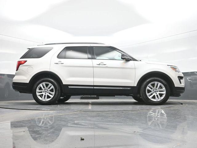 2018 Ford Explorer - $17,117