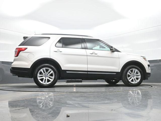 2018 Ford Explorer - $17,117