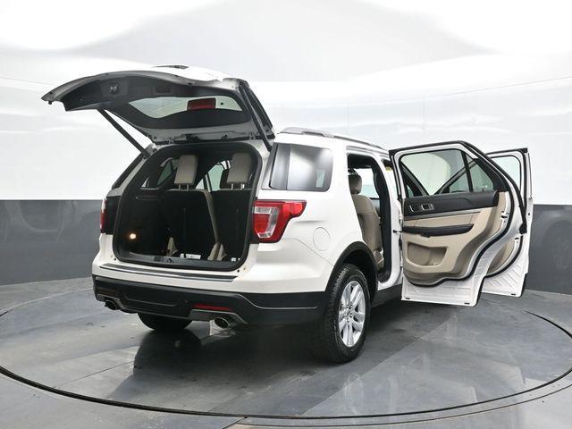 2018 Ford Explorer - $17,117