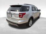 2017 Explorer Thumbnail 10