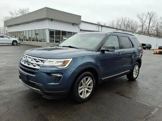 2019 Ford Explorer with Blue Metallic Exterior