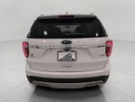 2017 Explorer Thumbnail 24