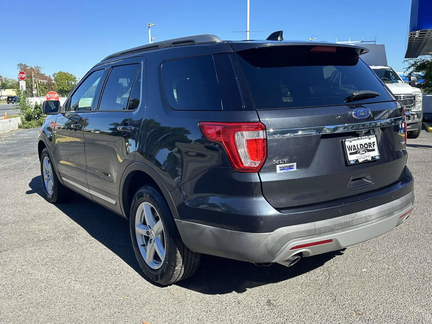 2017 Ford Explorer - $16,000
