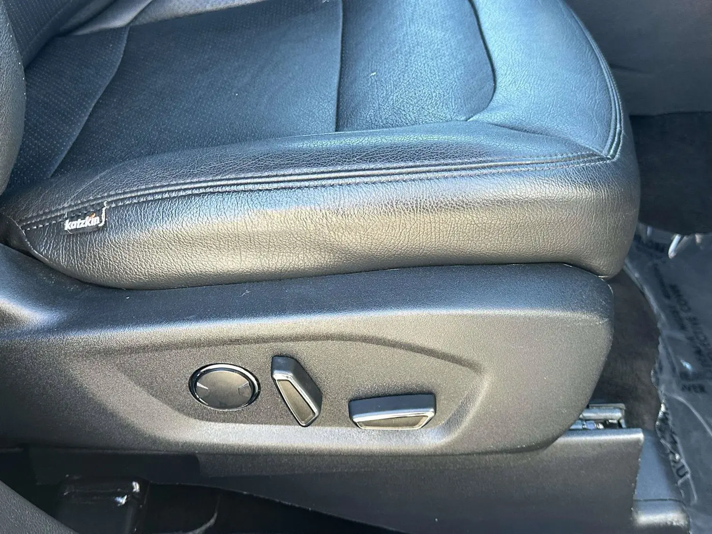 2017 Ford Explorer - $16,000